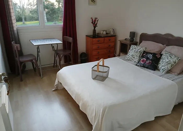 Domaine Des Ifs Bed & Breakfast